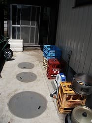 勝手口のデッキ。