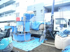 只今、地盤改良中