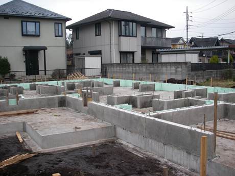 型枠を外しました