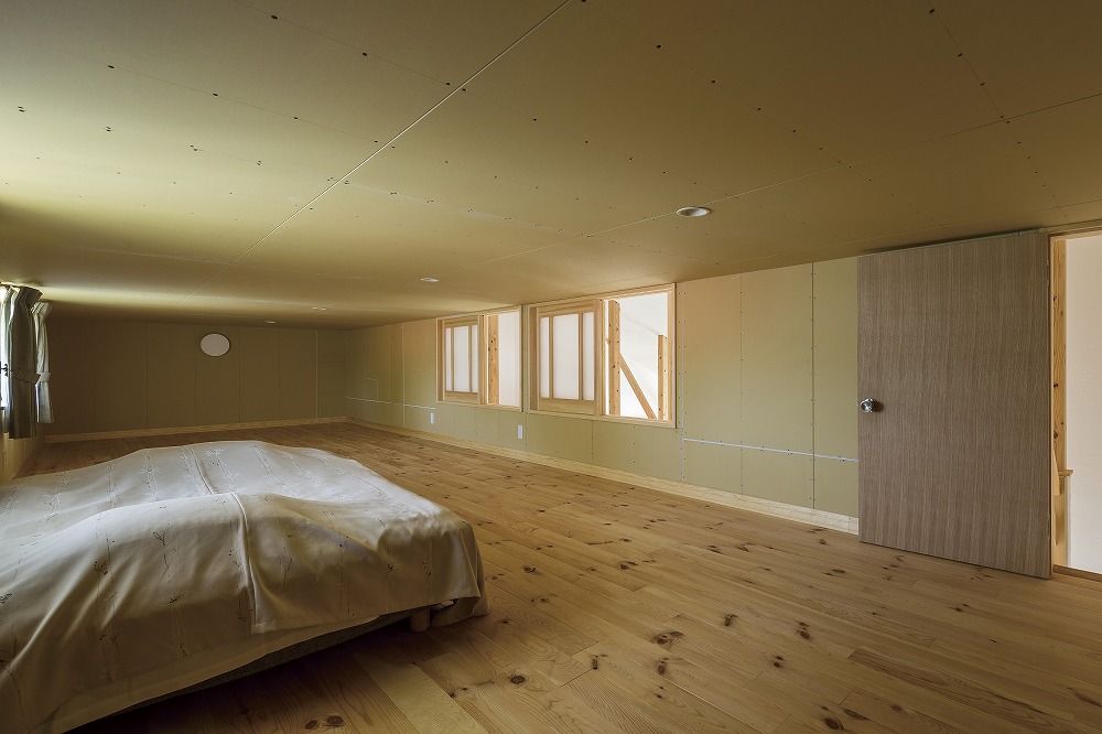 構造美を活かした、環境に配慮したナチュラル住宅 - photo 5