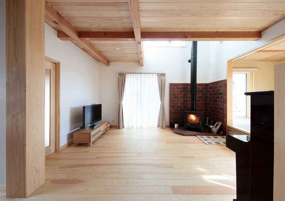 グランドピアノが置かれた、音楽と暮らしが調和する住まい - photo 2