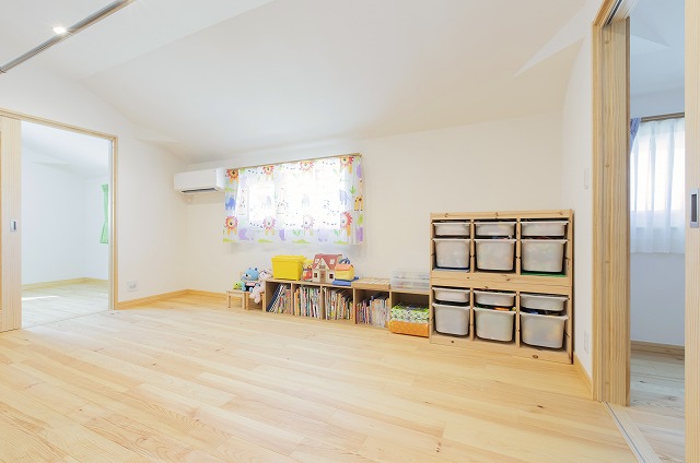 ウッドデッキが広がる、田園風景のある家 - photo 2