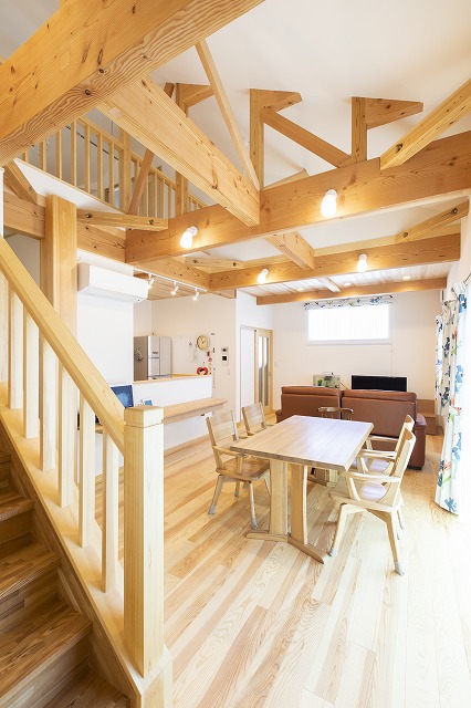 ウッドデッキが広がる、田園風景のある家 - photo 6