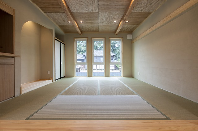 素材の特性を活かしたエアコンに頼らない温熱環境の家 - photo 11