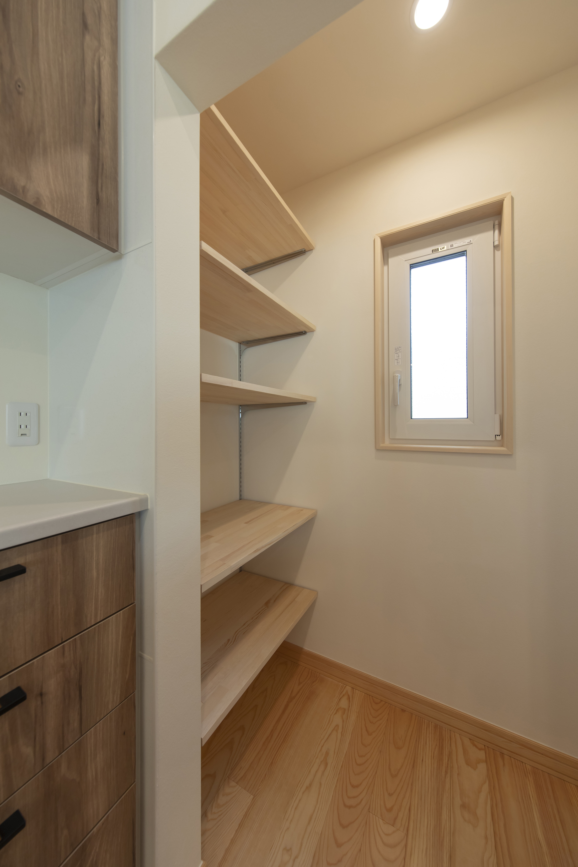 自然素材で統一された機能と美しさを両立する住まい - photo 10